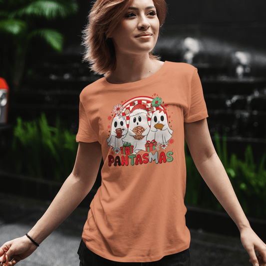 Pantasmas Christmas (3 Ghosts) T-Shirt - Casita Bonita Creations