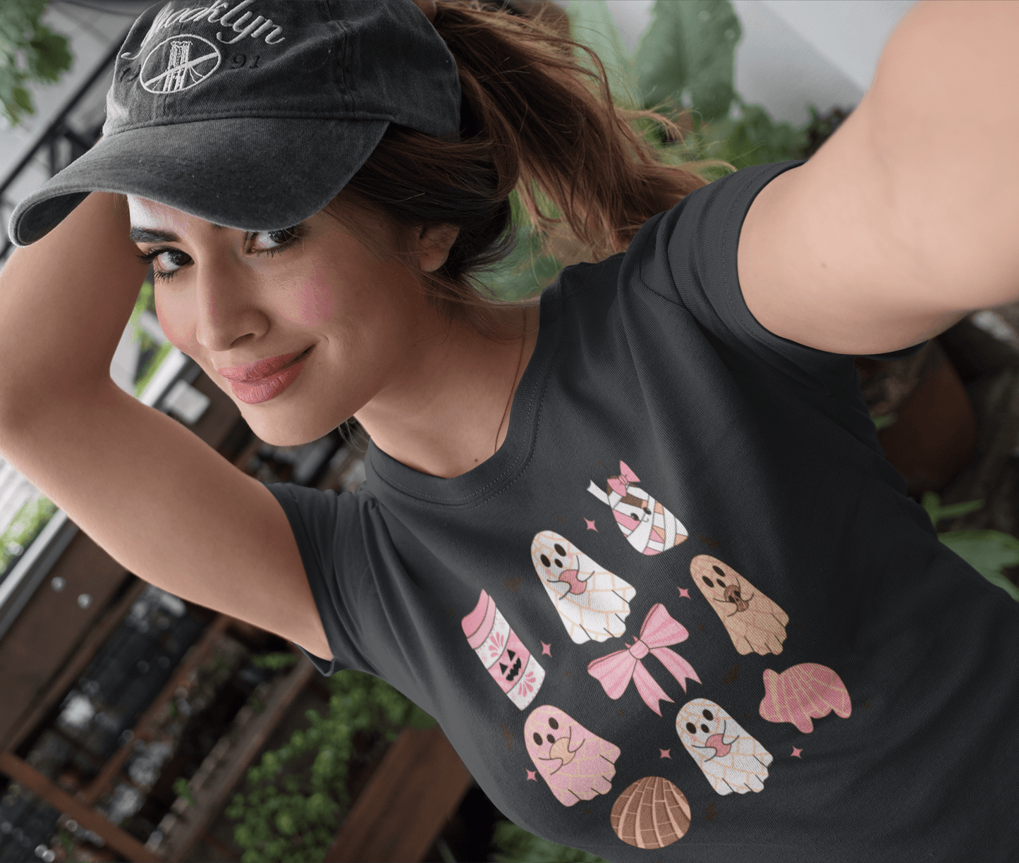 Pantasmas Conchas Y Cucuys T-Shirt - Casita Bonita Creations