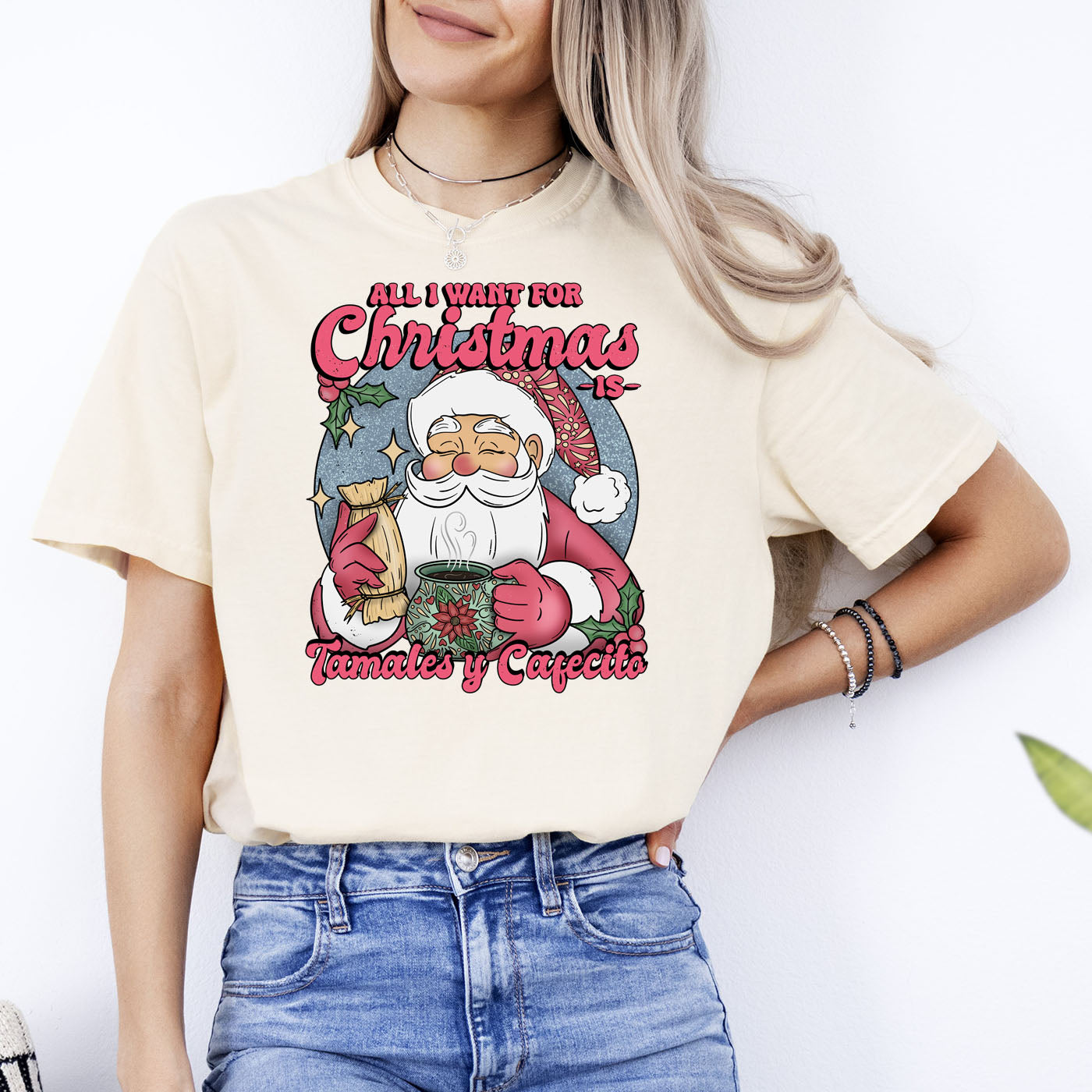 Tamales Y Cafecito Christmas T-Shirt