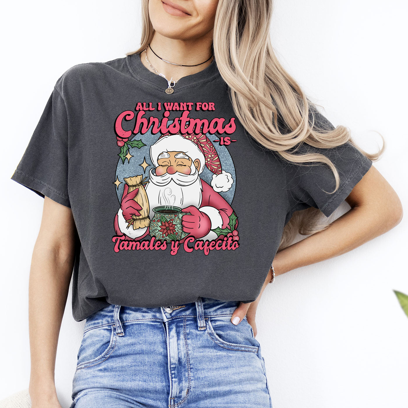 Tamales Y Cafecito Christmas T-Shirt